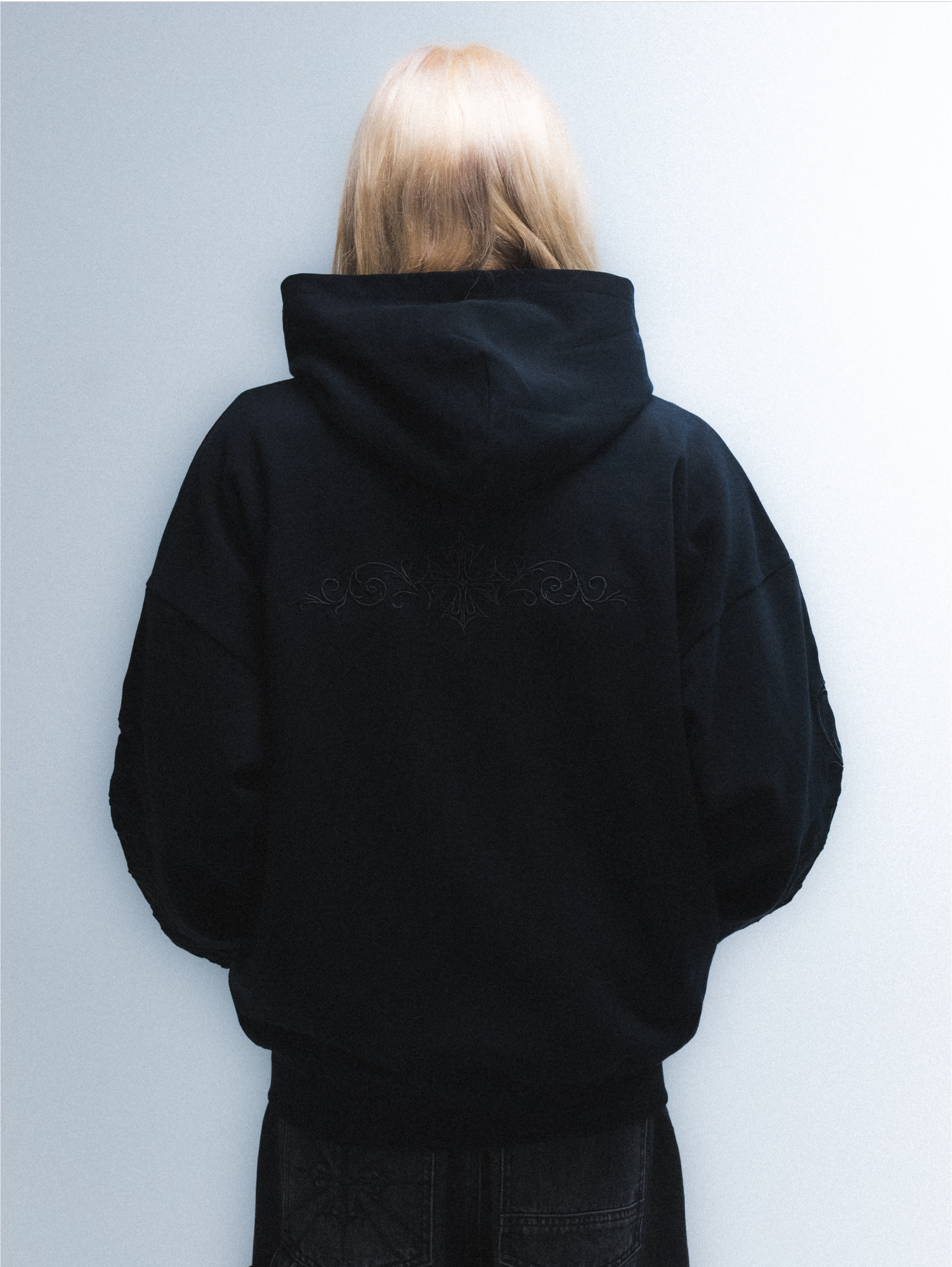 Sovereign Hoodie ( Black )